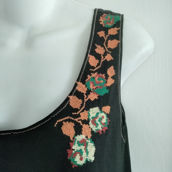 Hazel Embroidered Black Sleeveless Blouse Tank Top Size Small Boho Festival - Picture 2 of 12
